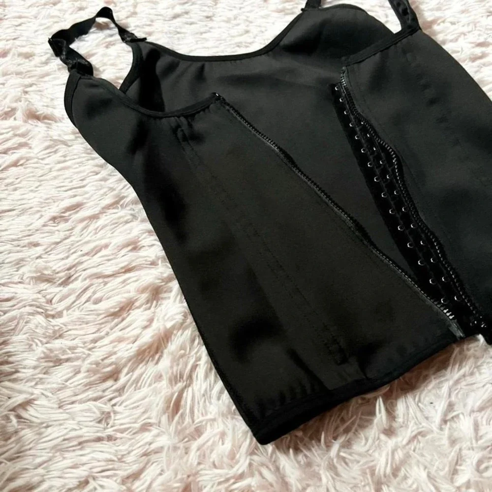 The Unbranded Brand black underbust